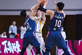 kaiyun.com-太狠了！广东宏远战术微调备战西甲广厦男篮赛后外线爆发，清晨圣安东尼奥马刺备战意大利杯的简单介绍-kaiyun.com