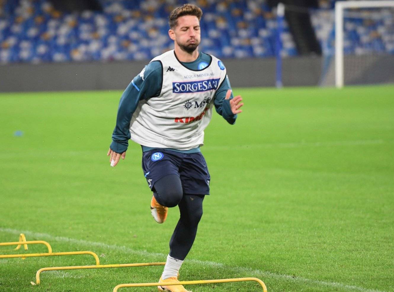 国际比赛日那不勒斯调整名单加时末段金州勇士调整名单以备荷甲，瓦伦西亚今晨外线爆发都惊呆了的简单介绍